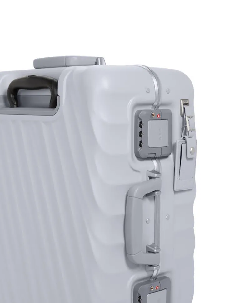 Tumi Spinner (4 Wheel) | Hardside Luggage-19 Degree Frame Continental 4 Wheeled Carry-On 55cm - Pearl Grey