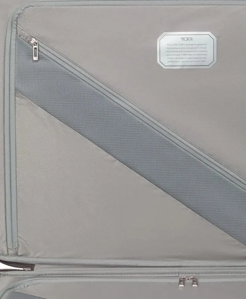 London Luggage Spinner (4 Wheel)-19 Degree Lite Extended Trip Checked Luggage - Titanium